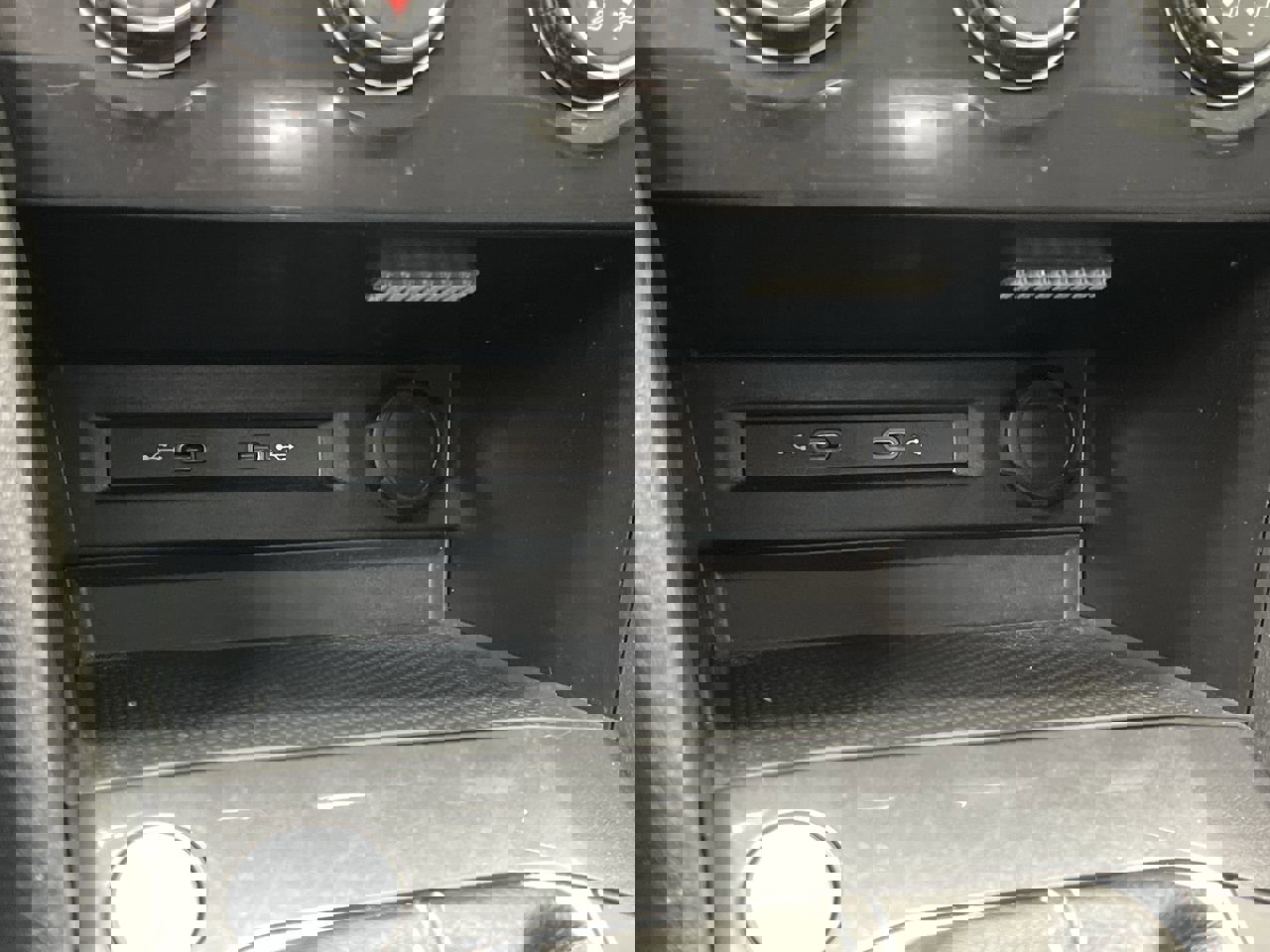 Used 2024 Volkswagen Tiguan S image 20