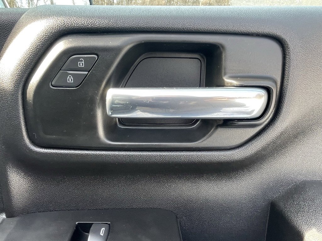 Certified 2025 Chevrolet Silverado 1500 W/T w/ WT Value Package image 15