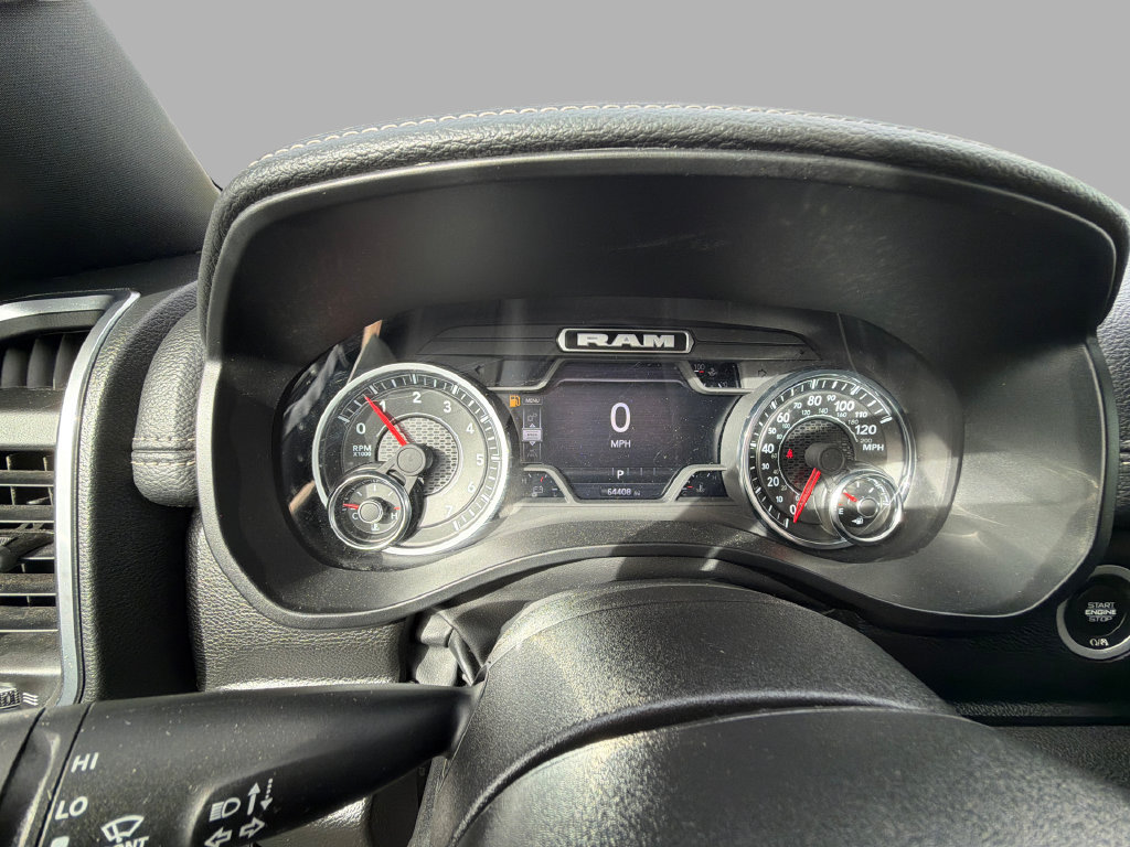 Used 2025 RAM 1500 Laramie AWD/4WD image 17