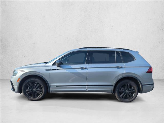 Used 2022 Volkswagen Tiguan SE R-Line FWD image 12
