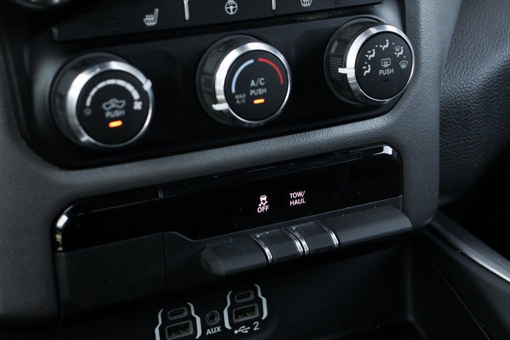 Used 2023 RAM 1500 Big Horn image 28