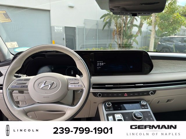 Used 2023 Hyundai Palisade Calligraphy w/ Winter Package FWD image 14