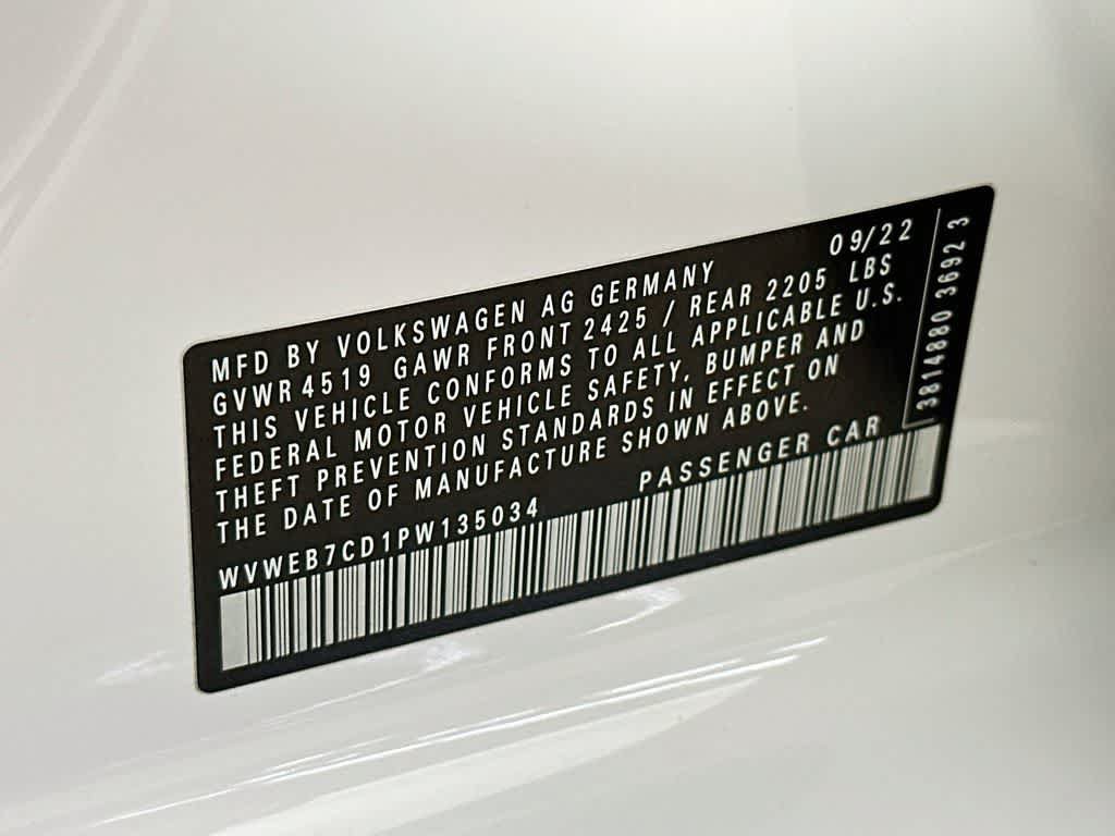 Used 2023 Volkswagen Golf R AWD/4WD image 22