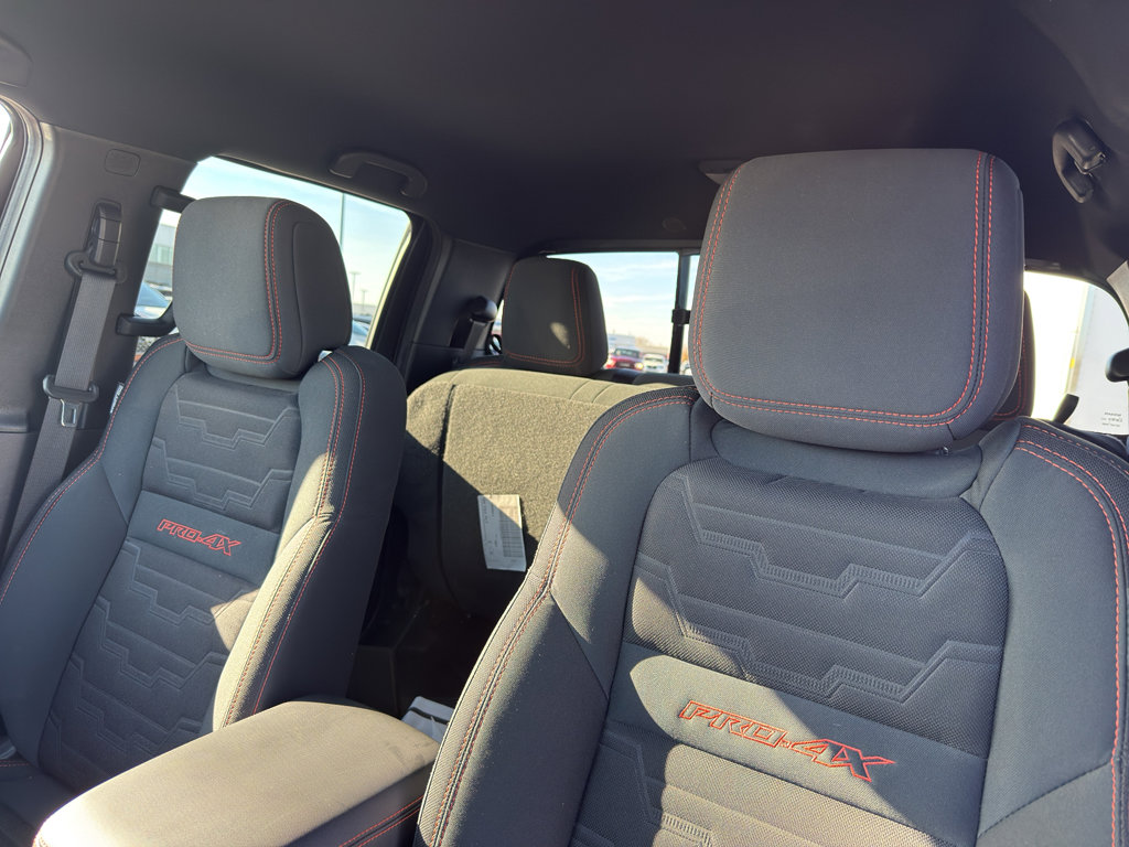 Certified 2022 Nissan Frontier PRO-4X w/ Technology Package image 28