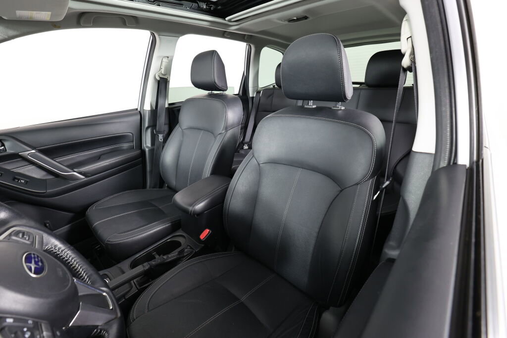 Used 2017 Subaru Forester 2.5i Touring image 11