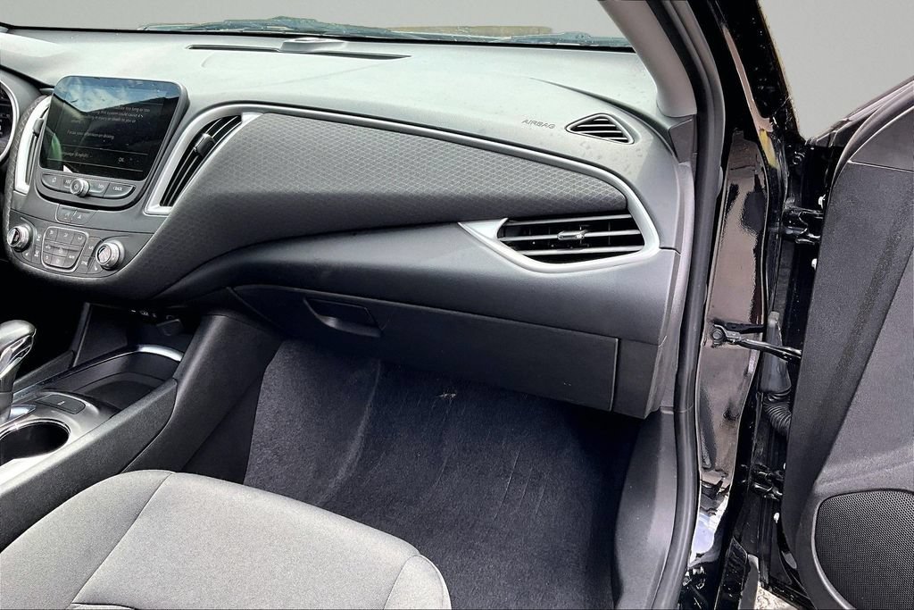 Used 2022 Chevrolet Malibu LT w/ Midnight Edition FWD image 14