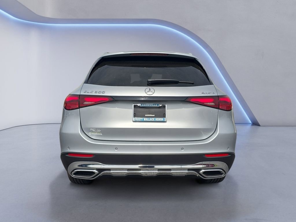 Used 2025 Mercedes-Benz GLC 300 4MATIC image 4