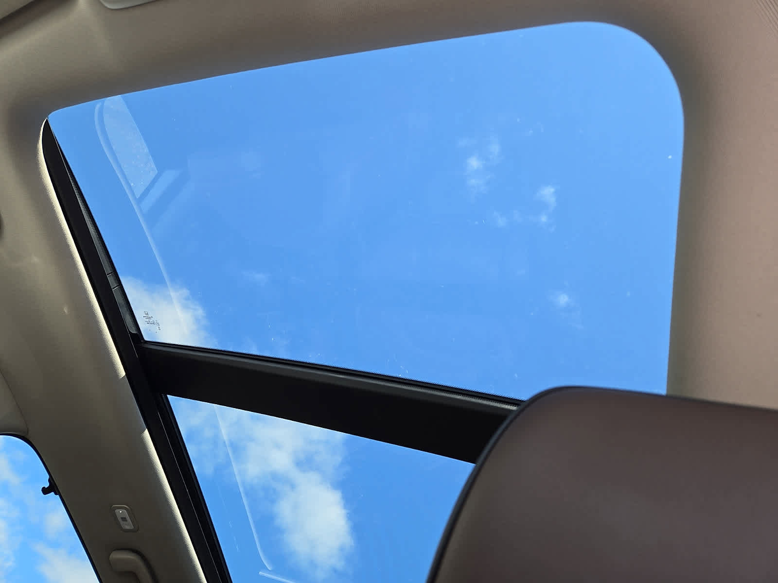 Used 2025 Honda Pilot Elite image 15