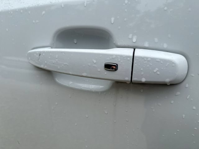 Used 2023 GMC Acadia SLE FWD image 52