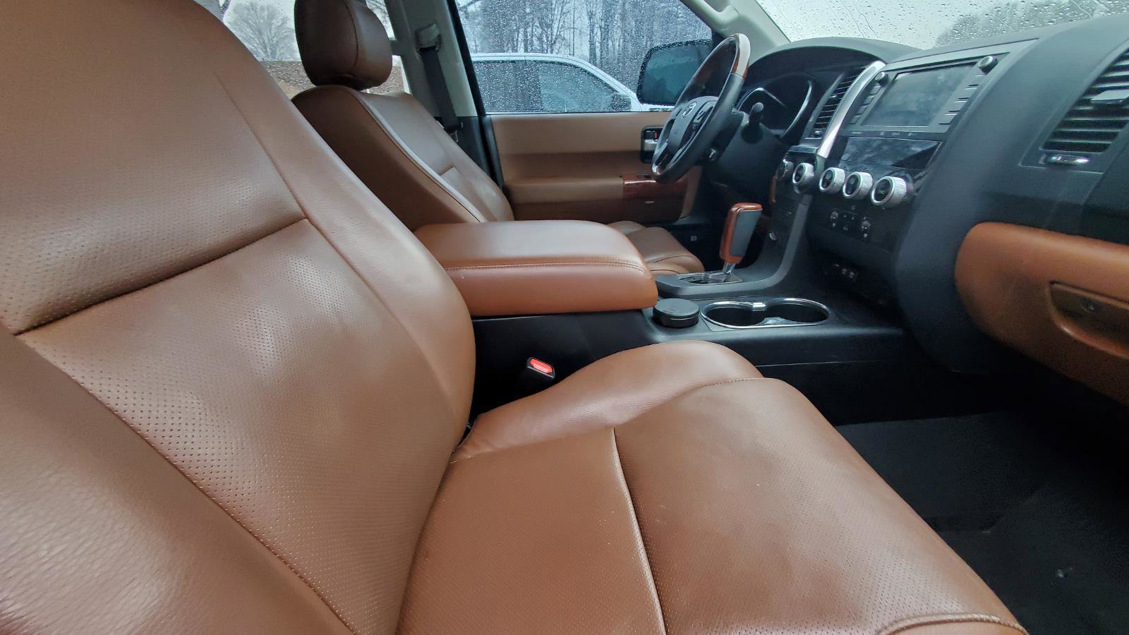 Used 2020 Toyota Sequoia Platinum image 4