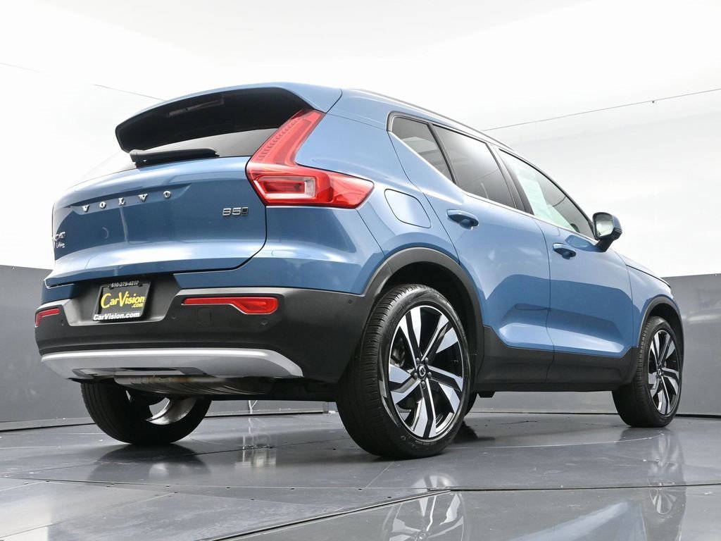 Used 2024 Volvo XC40 B5 Ultimate w/ Protection Package image 55