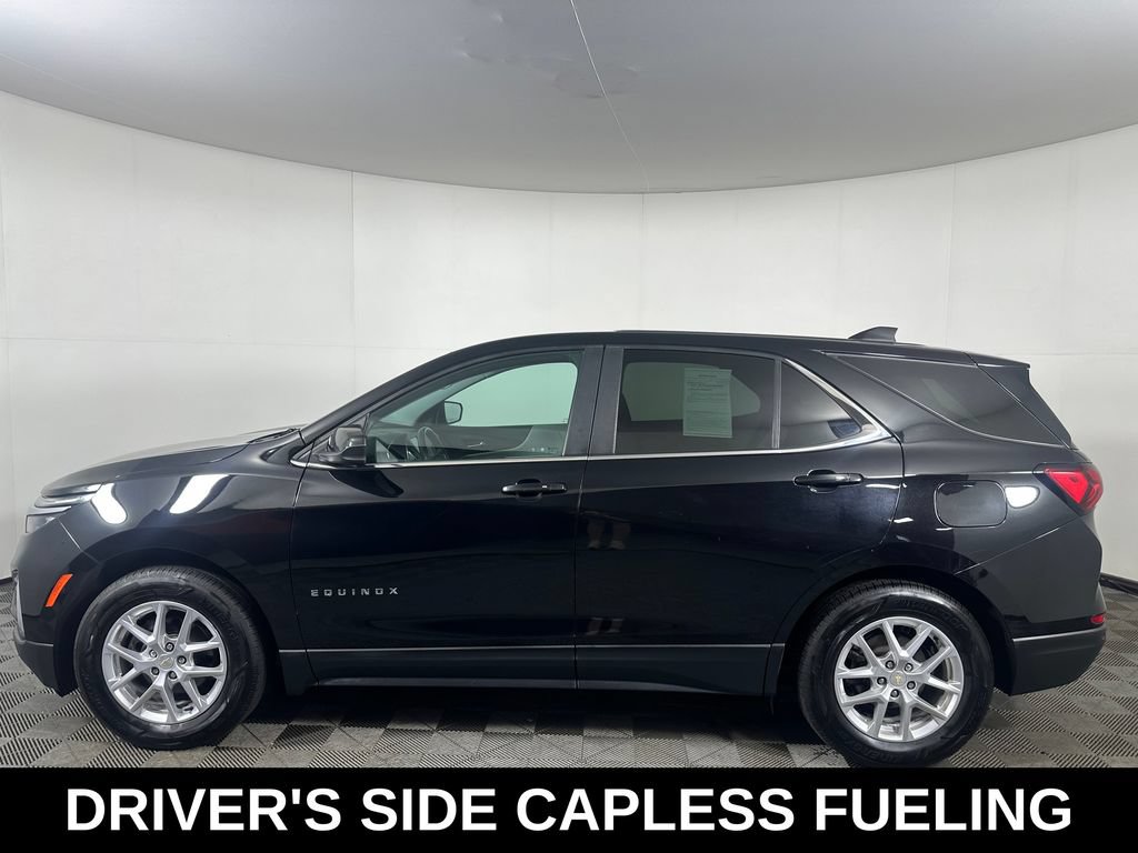 Used 2023 Chevrolet Equinox LT w/ Driver Convenience Package FWD image 2
