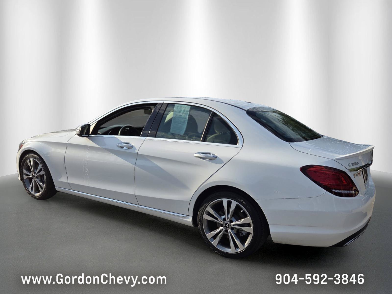 Used 2021 Mercedes-Benz C 300 Sedan image 3
