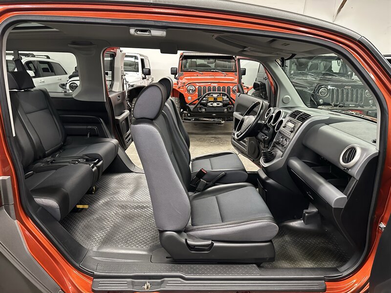 Used 2004 Honda Element EX image 27