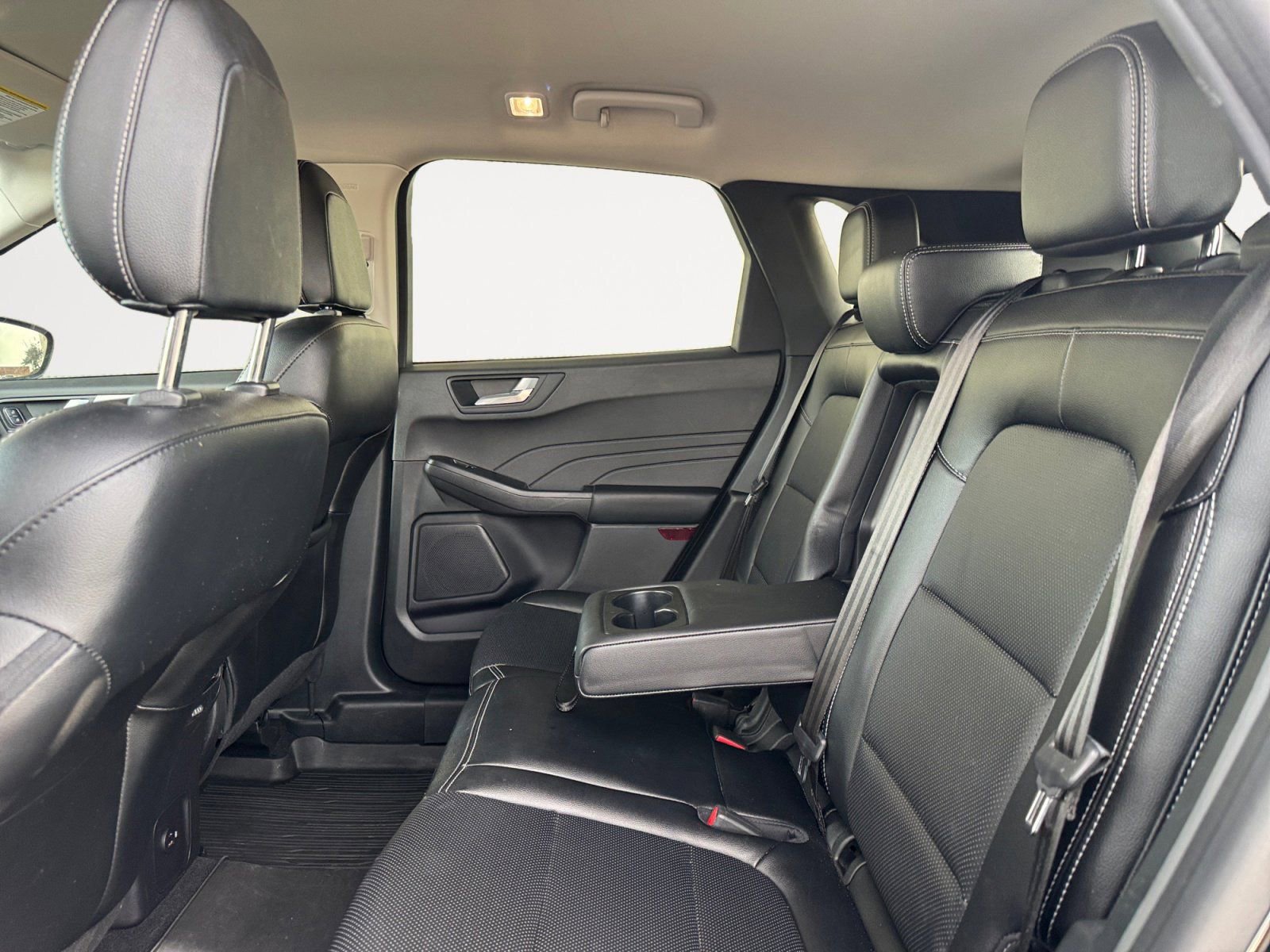 Used 2022 Ford Escape SEL image 13