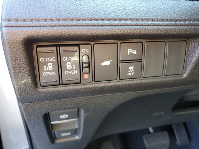 New 2026 Honda Odyssey Touring image 22