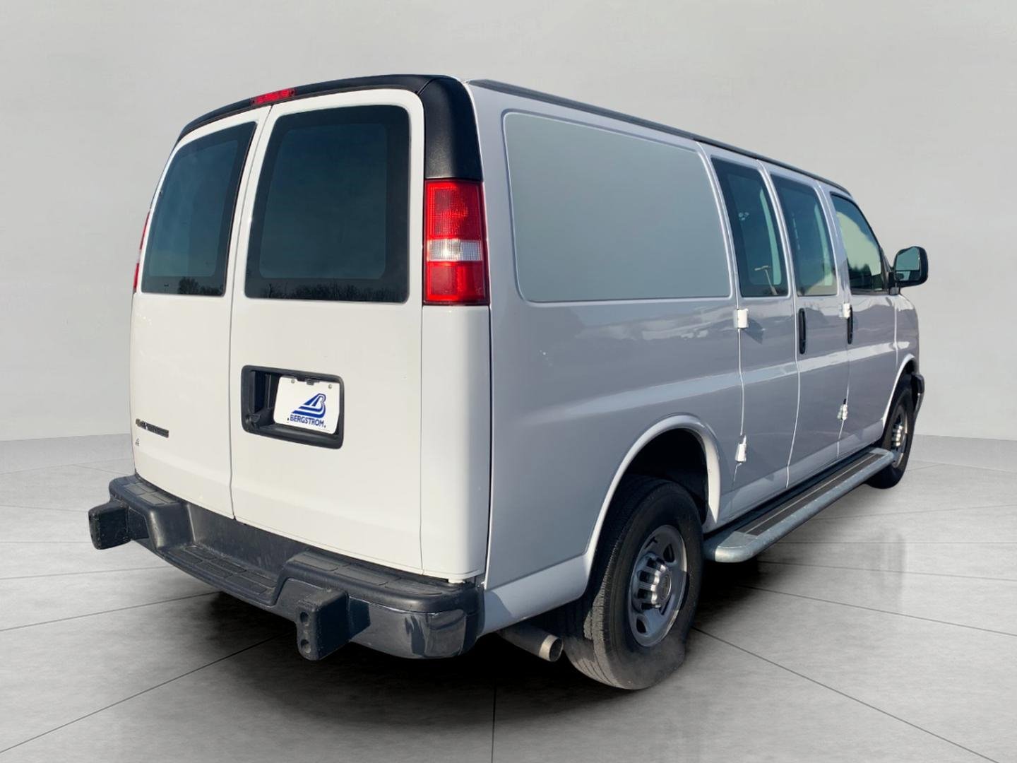Used 2024 Chevrolet Express 2500 w/ Driver Convenience Package image 12