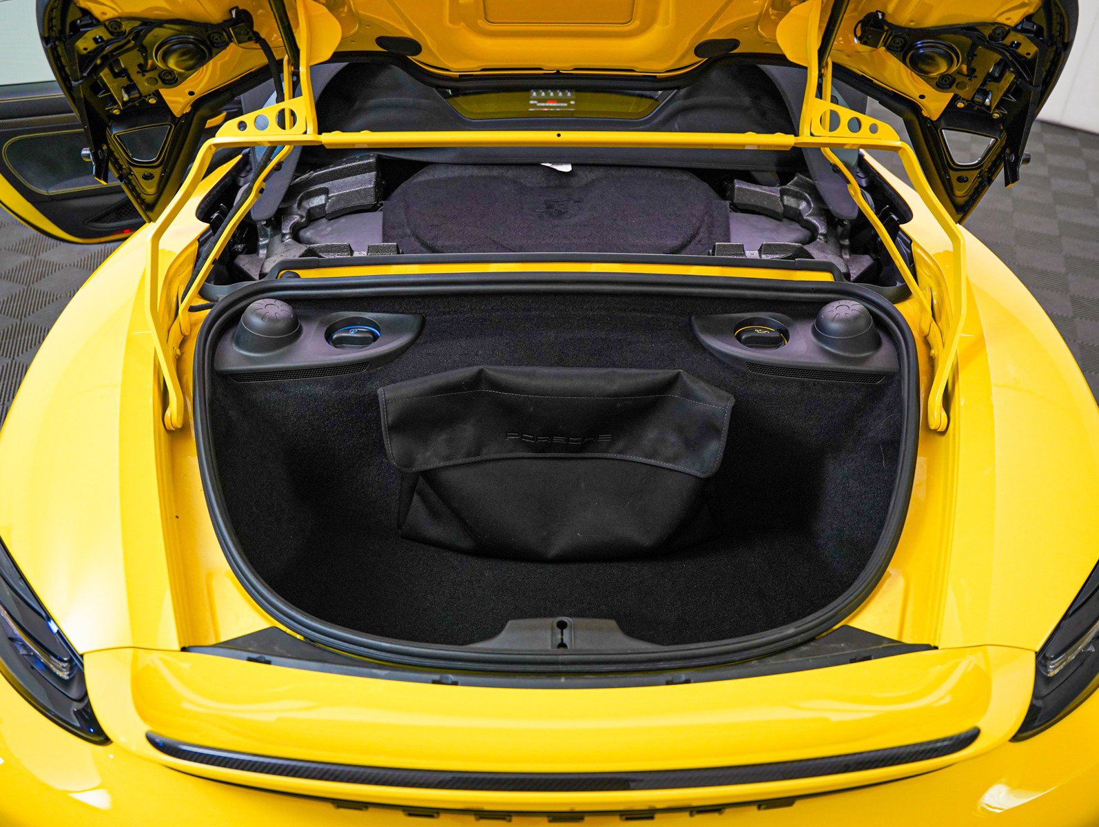 Used 2025 Porsche 718 Boxster Spyder RS image 27