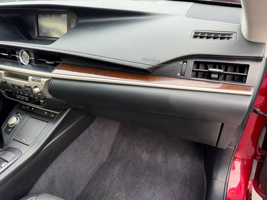 Used 2014 Lexus ES 350 w/ Premium Package FWD image 16