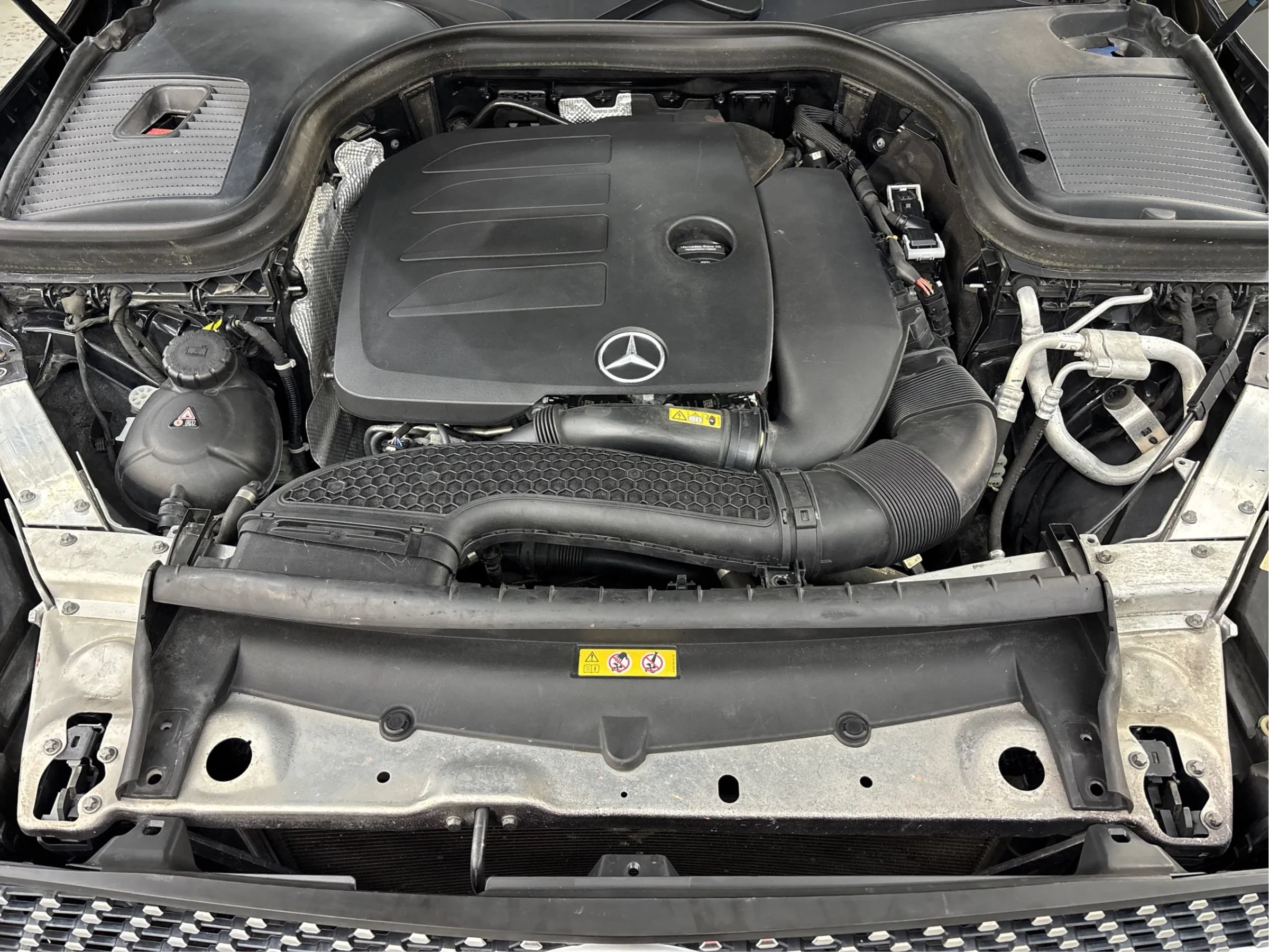 Used 2021 Mercedes-Benz GLC 300 4MATIC image 28