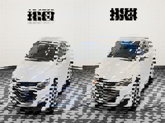 Certified 2023 Chevrolet Malibu LT w/ Driver Confidence Package image 4