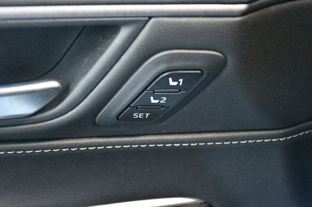 Used 2022 Toyota Venza XLE image 71