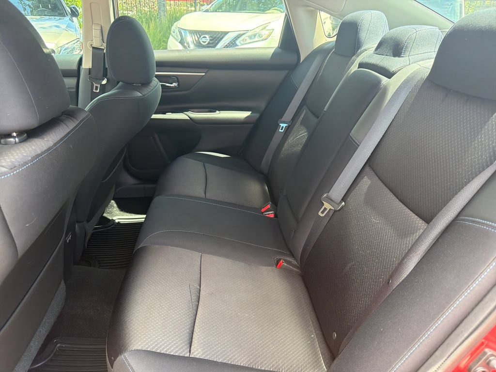 Used 2017 Nissan Altima 2.5 SR w/ Midnight Edition Package FWD image 25