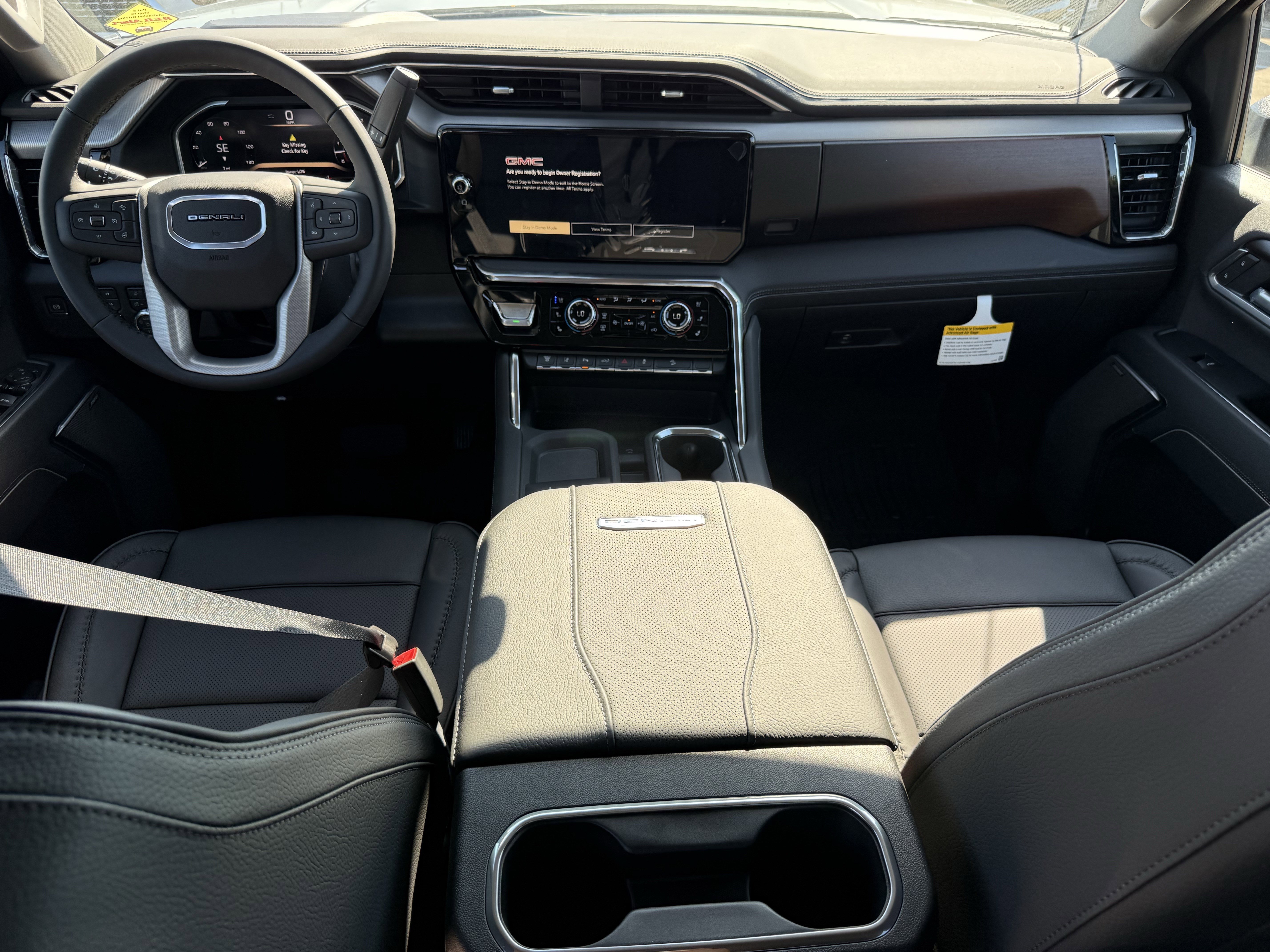 New 2026 GMC Sierra 2500 Denali w/ Denali Reserve Package image 10