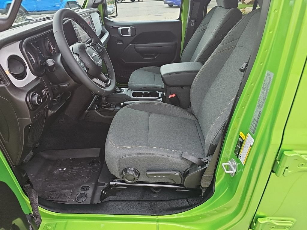 Used 2026 Jeep Wrangler Unlimited Sport AWD/4WD image 13