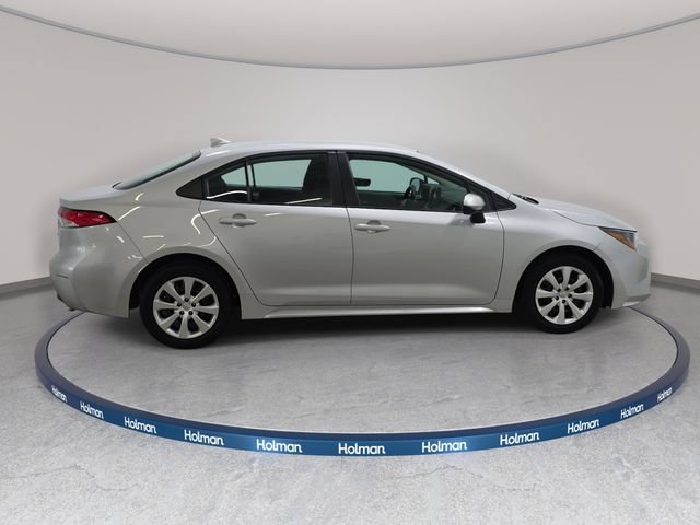 Used 2023 Toyota Corolla LE FWD image 5