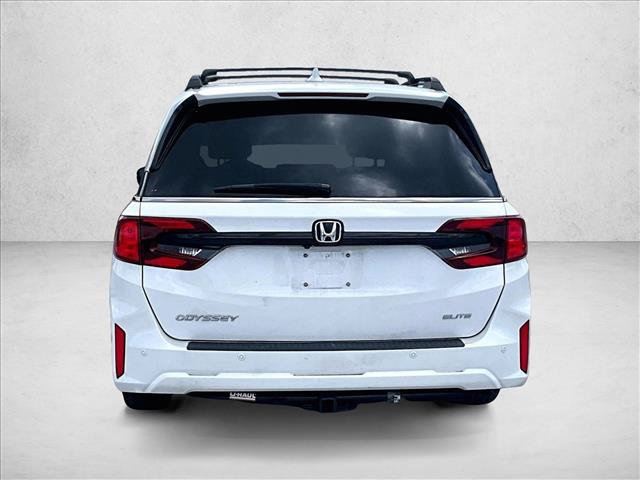 Used 2025 Honda Odyssey Elite image 4
