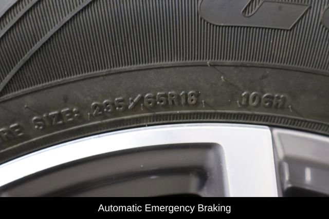 Used 2020 GMC Acadia SLT w/ Driver Alert Package II image 48