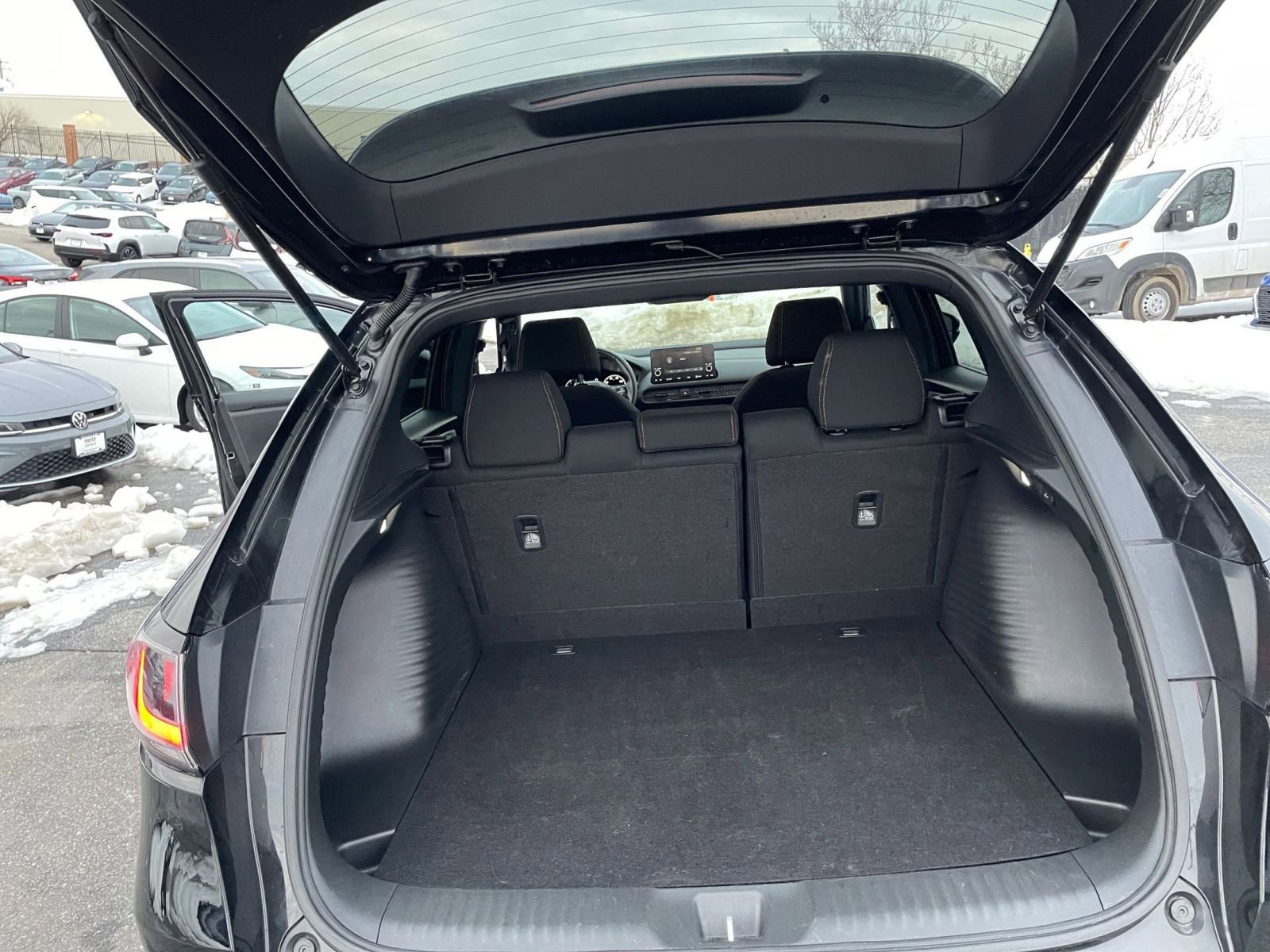 Used 2025 Honda HR-V Sport image 28