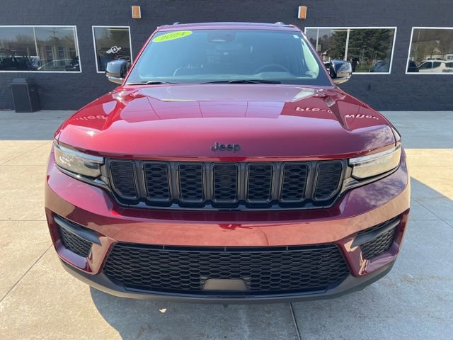 Certified 2024 Jeep Grand Cherokee Altitude AWD/4WD image 2