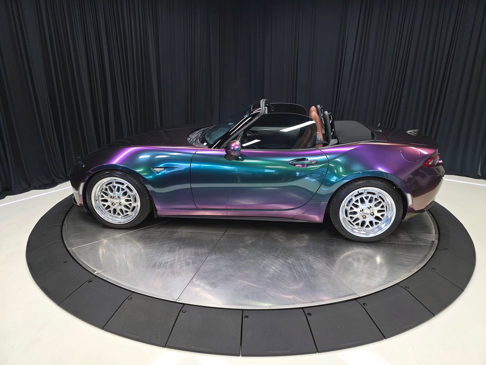 Used 2022 MAZDA MX-5 Miata Grand Touring RWD image 10