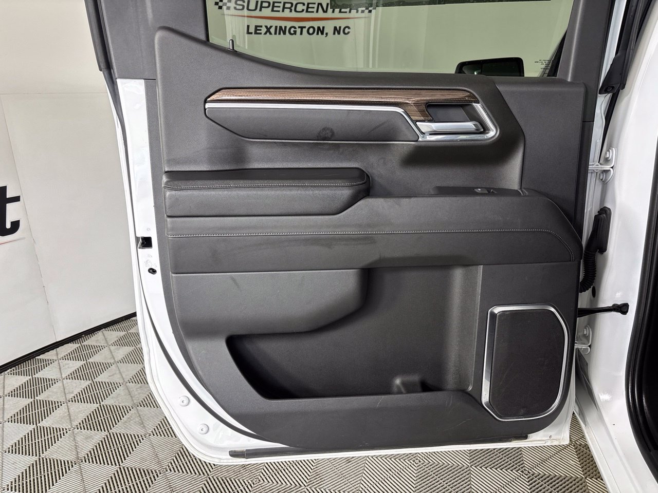Used 2023 Chevrolet Silverado 1500 LT AWD/4WD image 22