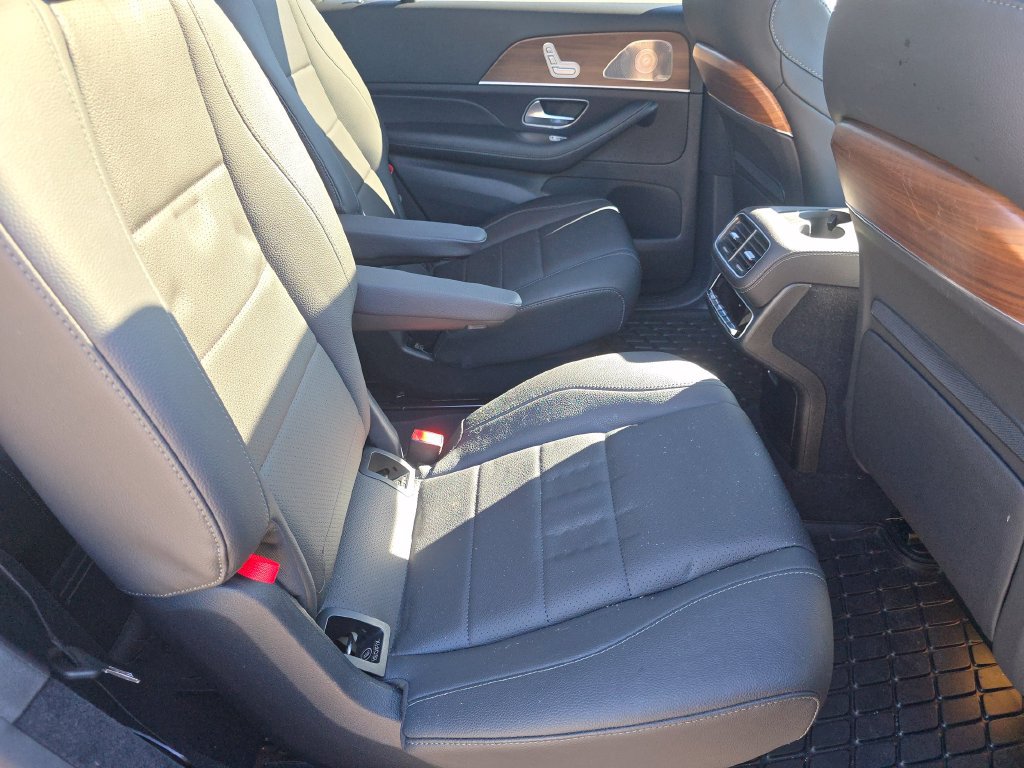 Used 2024 Mercedes-Benz GLS 450 4MATIC image 20