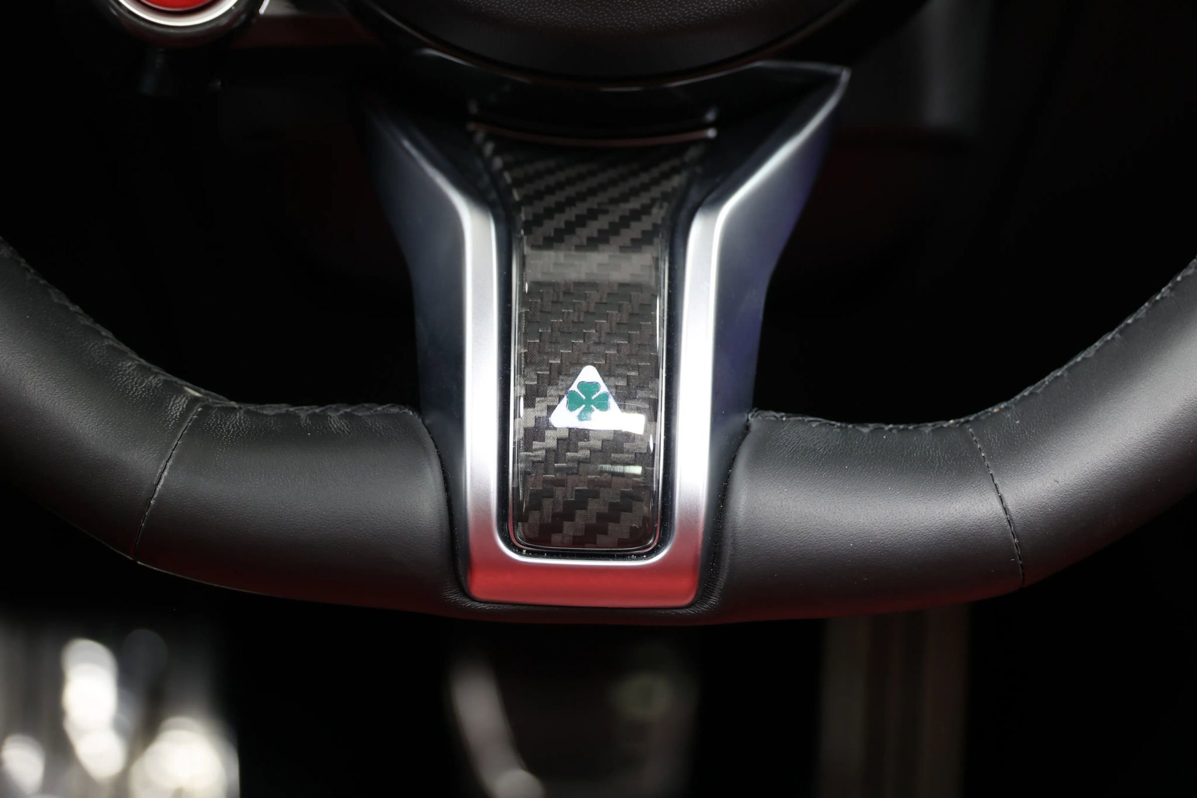 Used 2024 Alfa Romeo Stelvio Quadrifoglio image 25