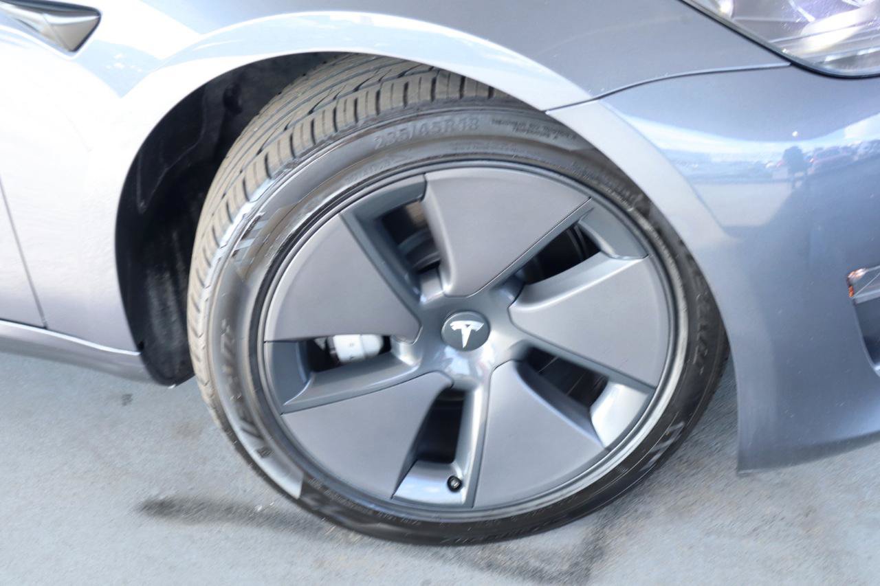 Used 2023 Tesla Model 3 Long Range AWD/4WD image 3