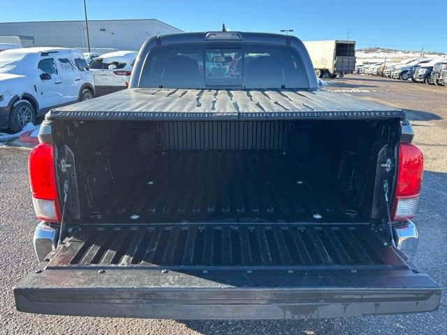 Used 2017 Toyota Tacoma TRD Off-Road image 21