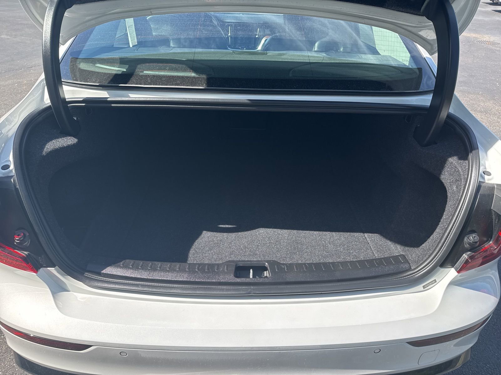 Used 2024 Volvo S60 B5 Plus image 14