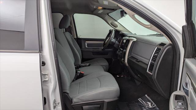 Used 2019 RAM 1500 Classic SLT image 21