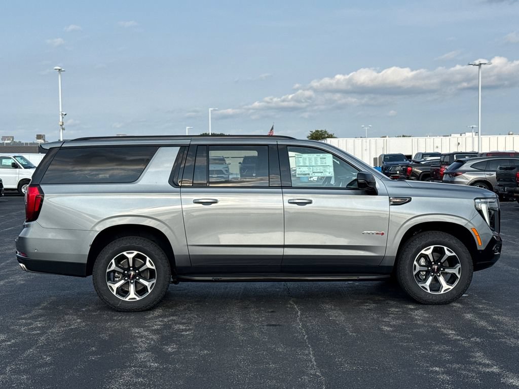 New 2026 GMC Yukon XL AT4 AWD/4WD image 6