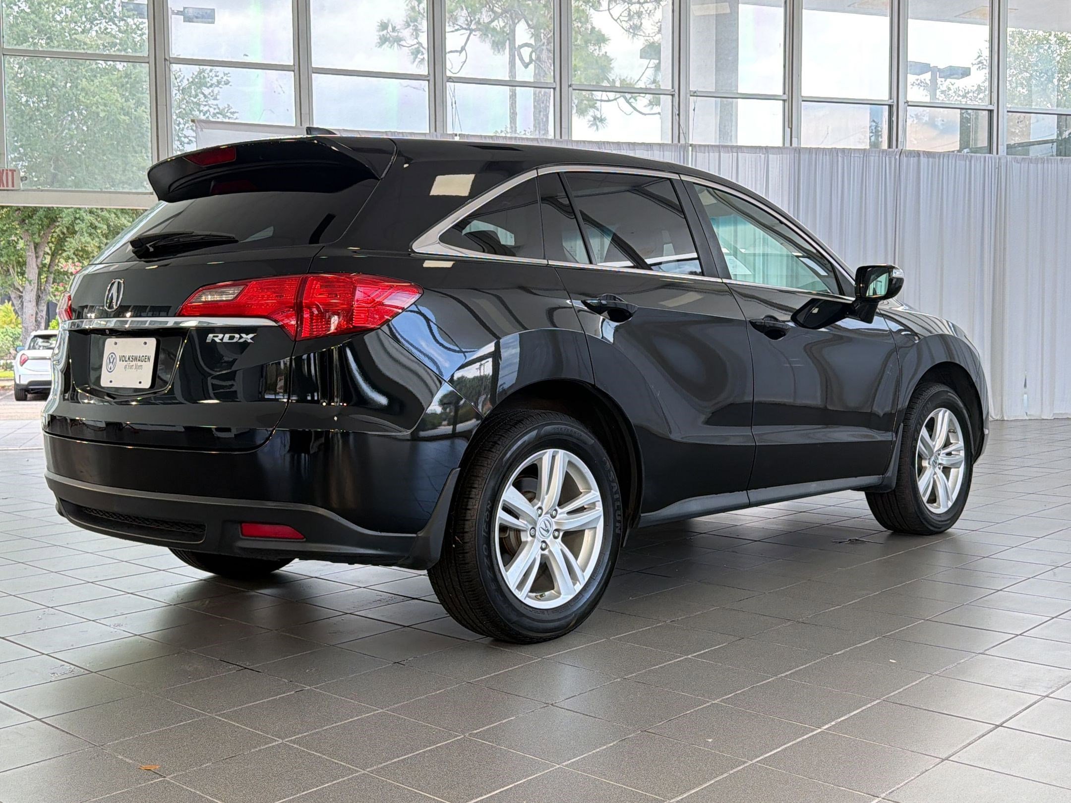 Used 2015 Acura RDX FWD w/ Technology Package image 9