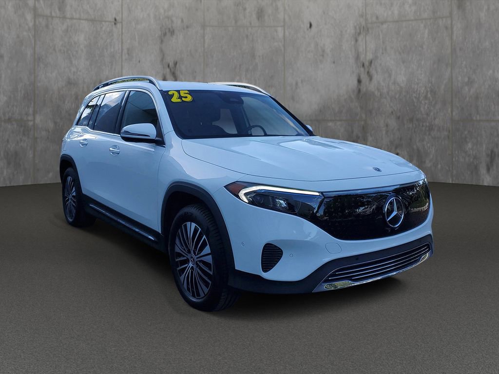 Used 2025 Mercedes-Benz EQB 250+ image 31