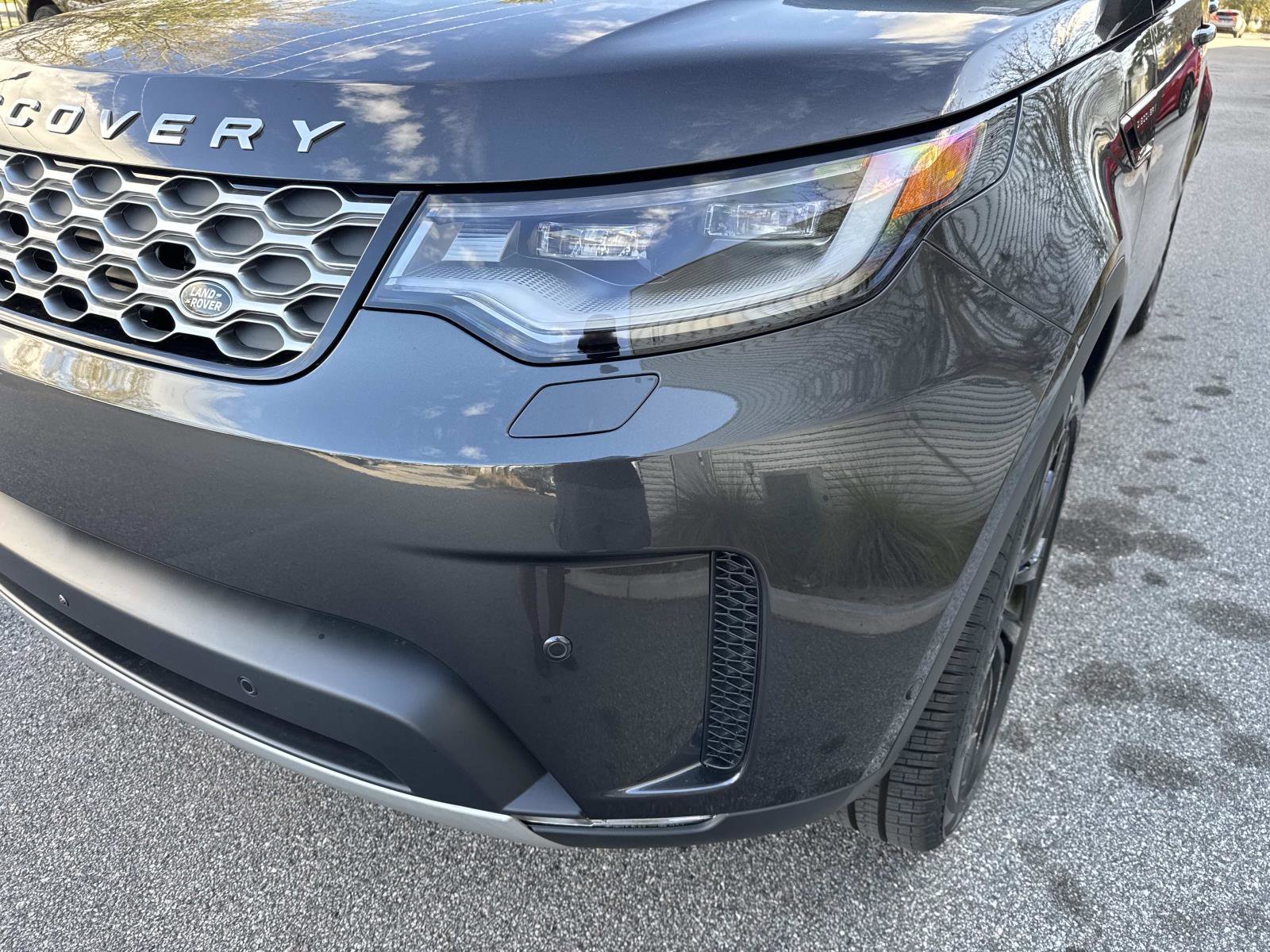 New 2026 Land Rover Discovery S AWD/4WD image 9