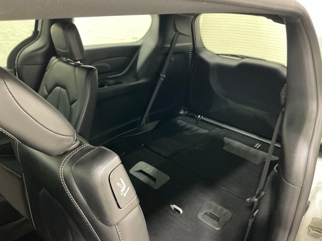 Used 2025 Chrysler Pacifica Select image 17
