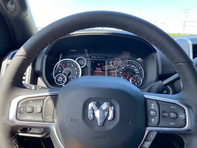 Used 2025 RAM 2500 Big Horn AWD/4WD image 14