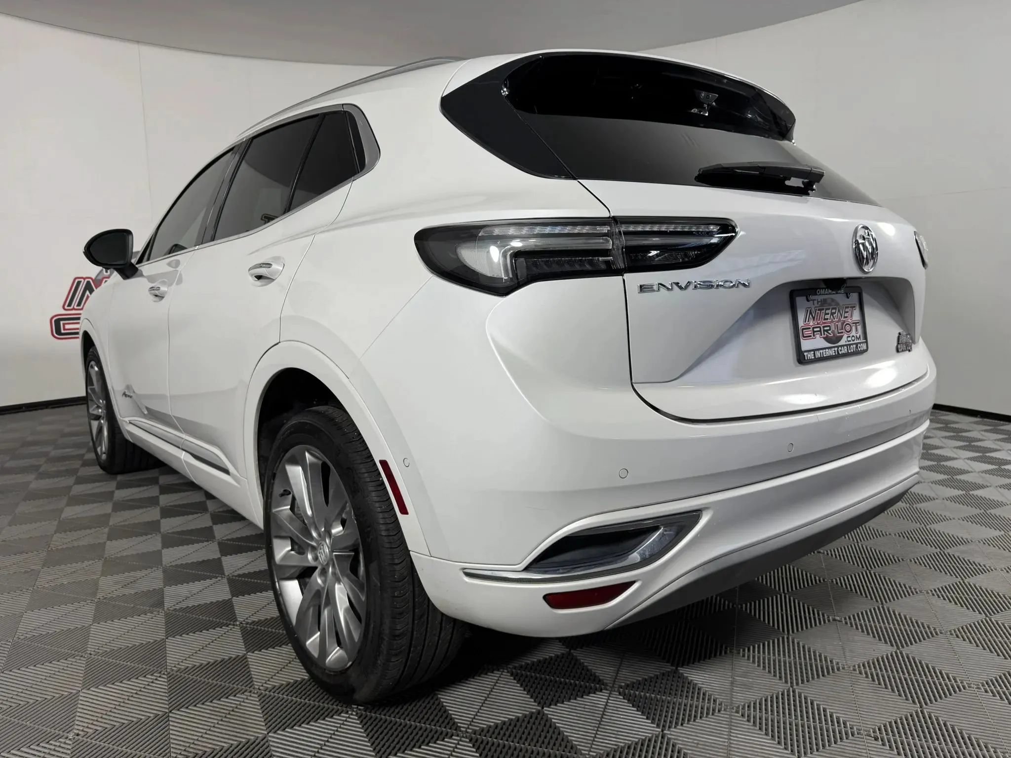 Used 2023 Buick Envision Avenir AWD/4WD image 29