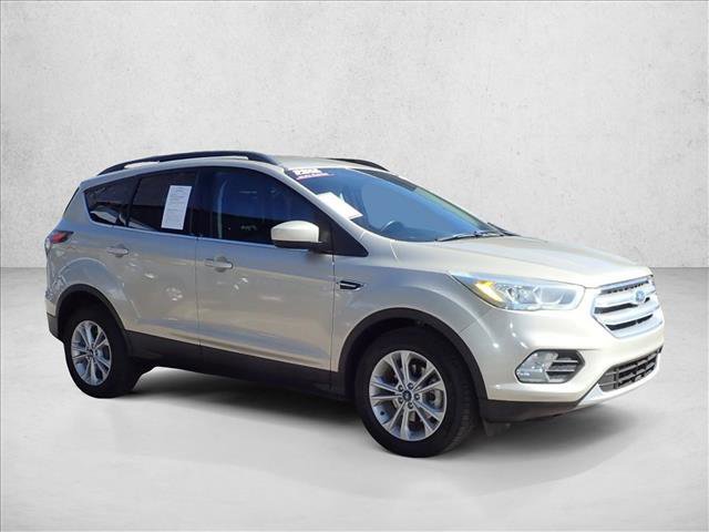 Used 2017 Ford Escape SE w/ SE Leather Comfort Package image 6